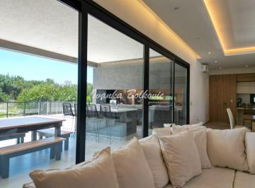 Casa de 6 ambientes, Costa Esmeralda · Venta Imponente Casa de Diseño en Costa Esmeralda