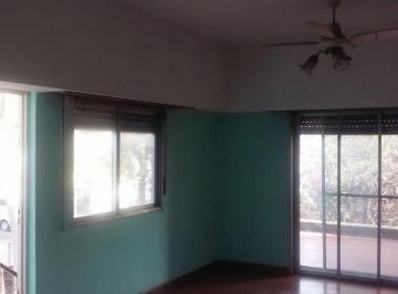 Casa de 5 ambientes, Lomas de Zamora · Oportunidad – Venta PH Tipo Casa + Local Comercial
