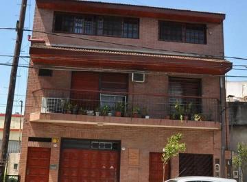 PH · 1m² · 4 Ambientes · PH 4 Ambientes C/ Terraza Propia en Venta | ¡Cero Gastos y a