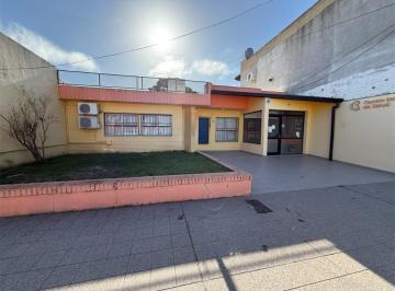 Casa de 6 ambientes, Villa Ramallo · Propiedad Apta Para Consultorios o Vivienda