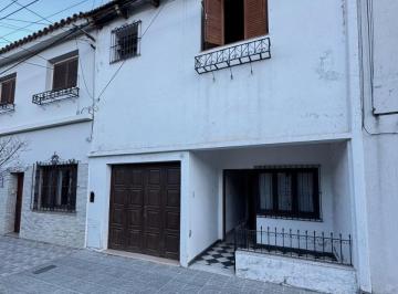 Casa · 310m² · 6 Dormitorios · 1 Cochera · Casa en Venta Zona Shopping