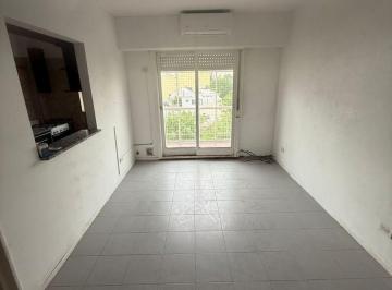 Departamento de 3 ambientes, Villa Santa Rita · Oportunidad!. Cómodo 3 Ambientes con Balcón Al Frente.