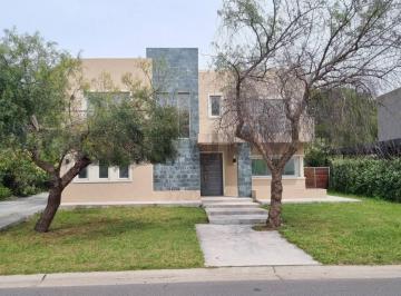 Casa · 200m² · 5 Ambientes · Casa en Venta Sobre Lote Interno Area 5 San Matias, San Matías, Belén de Escobar