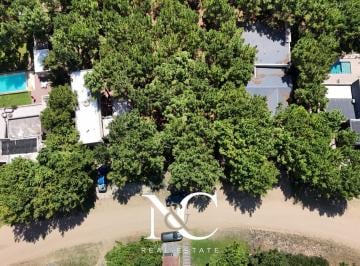 Terreno · 903m² · Lote en Venta en Costa Esmeralda con Bosque