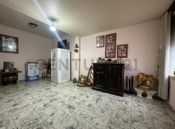 Departamento · 98m² · 4 Ambientes · 1 Cochera · Departamento en Planta Baja en Venta en Godoy Cruz