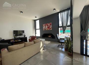 Casa · 229m² · 5 Ambientes · 3 Cocheras · Casa en Venta Villa Allende. Macarena Esq. Pontevedra