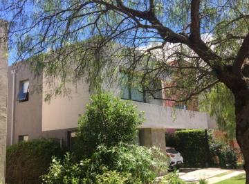 Casa de 5 ambientes, La Calera · Venta Casa La Estanzuela 3 Dorm.