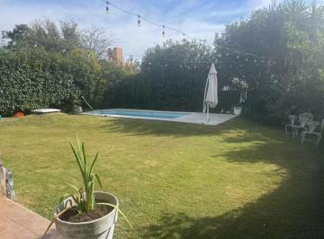 Casa de 5 ambientes, La Calera · Venta Casa La Estanzuela 3 Dorm.