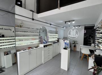 Local comercial · 60m² · 3 Ambientes · Local en Venta La Plata