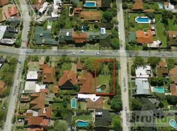 Terreno · 441m² · 4 Dormitorios · Casa en Ituzaingó