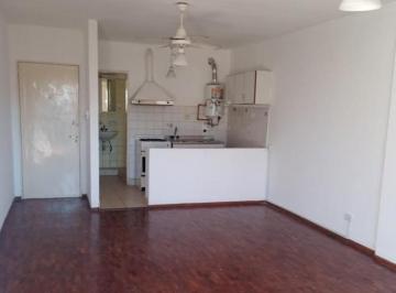 Departamento · 33m² · 1 Ambiente · Departamento en Venta Monoambiente con Balcon Corrido - Centro
