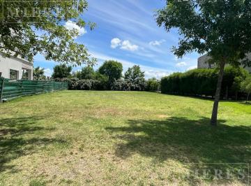 Terreno · 574m² · Lote en Venta Puertos Barrio Araucarias