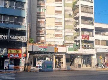 Departamento · 41m² · 2 Ambientes · 2 Ambienes Sobre Av Mitre en Pleno Centro de Avellaneda