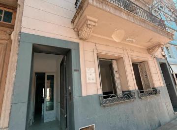 Casa · 229m² · 5 Ambientes · Casa 3 Dorm. Urquiza 2545 a Refaccionar PH