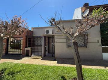 Casa de 4 ambientes, Vicente López · Casa Venta Olivos