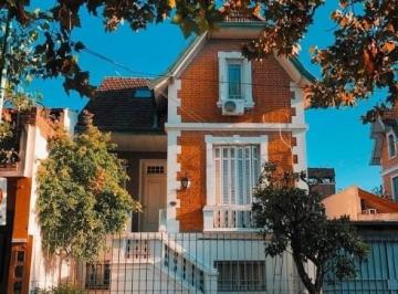 Casa de 8 ambientes, Lomas de Zamora · Vendo Chalet Estilo Ingles en Temperley Barrio Ingles