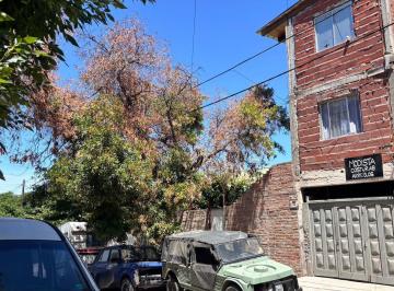 Casa · 132m² · 6 Ambientes · 1 Cochera · Venta de Casa Dpto 1 Dorm. Oeste Neuquen Cap.