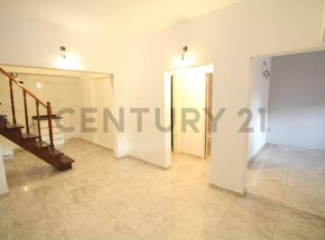 PH · 65m² · 3 Ambientes · 1 Cochera · Venta o Permuta PH 3 Ambientes con Terraza y Cochera | Castelar Norte – Sin Expensas