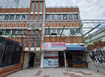 Local comercial · 200m² · Venta de Locales Comerciales con Oficinas | Moron - Acepta Permuta