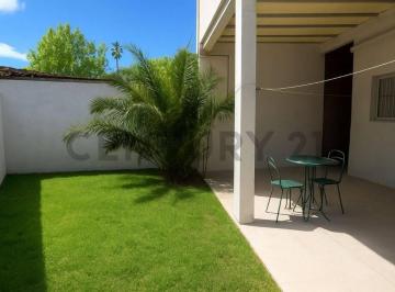 Casa · 190m² · 4 Ambientes · Venta Casa en Lote Propio con 2 Viviendas en Villa Bosch - Ideal 2 Familias o Renta - Acepta Permut