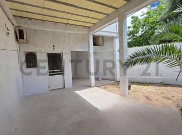 Casa · 190m² · 4 Ambientes · Venta Casa en Lote Propio con 2 Viviendas en Villa Bosch - Ideal 2 Familias o Renta - Acepta Permut