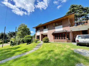 Casa · 200m² · 5 Ambientes · 2 Cocheras · Venta de Chalet 5 Ambientes en Sierra de Los Padres