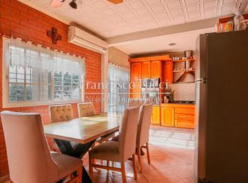 Casa · 280m² · 5 Ambientes · 3 Cocheras · Casa en Venta 5 Ambientes en Ramos Mejía