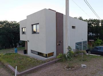 Casa · 300m² · 3 Dormitorios · Casa Apto Credito en Villa Catalina, Altos de La Catalina