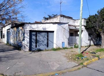 Casa de 3 ambientes, La Matanza · Casa a Refaccionar en Villa Insuperable