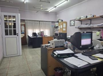 Depósito · 500m² · Depósito en Alquiler en Lanús Oeste, Lanús, G. B. a. Zona Sur