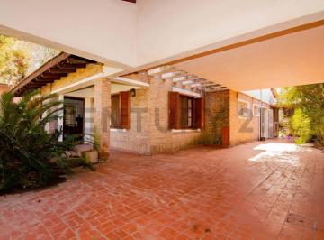Casa · 252m² · 10 Ambientes · 3 Cocheras · Venta Casa 5 Dorm. | Fisherton