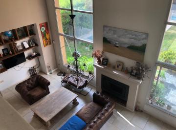 Casa · 270m² · 6 Ambientes · 1 Cochera · Casa en Venta en Las Glorias, Benavidez, Tigre