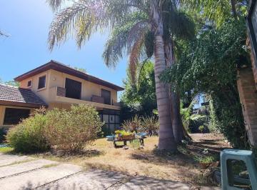 Casa · 140m² · 3 Dormitorios · 2 Cocheras · Casa en City Bell