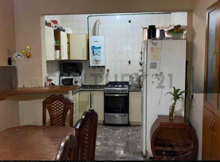 Casa · 163m² · 7 Ambientes · 1 Cochera