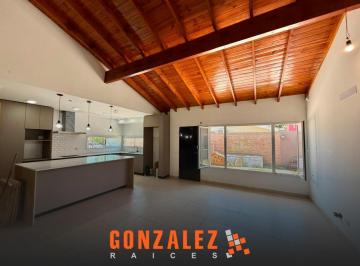 Casa · 180m² · 4 Ambientes · 3 Cocheras · Casa 4 Ambientes en Ciudad Evita