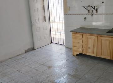 Casa · 214m² · 5 Ambientes · Venta Casa Mas Departamentos en Oportunidad