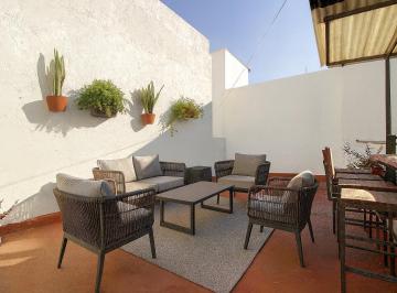 PH · 42m² · 1 Ambiente · Venta PH Monoambiente con Entrepiso, Terraza y Parrilla en Barracas