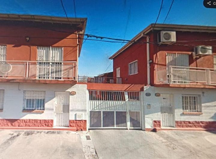 Casa · 60m² · 3 Ambientes · 1 Cochera