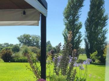 Casa · 320m² · 6 Ambientes · 3 Cocheras · Casa en Venta en El Remanso, Haras Santa Maria, Escobar