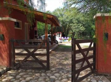 Casa de 3 ambientes, Villa de Las Rosas · Ve Do Cabañas en Villa de Las Rosas. Anexo Quincho Grande y Pileta Para Eventos