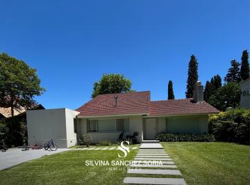 Casa · 700m² · 6 Ambientes · 2 Cocheras · Venta Casa 6 Ambientes en Los Cardales Country Club