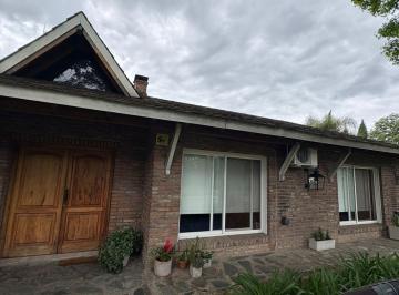Casa · 275m² · 4 Ambientes · 2 Cocheras · Casa en Venta en Country Maschwitz Club