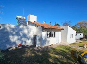 Casa de 4 ambientes, Cosquín · Casa en Venta de 2 Dorm. C/ Cochera en Cosquín