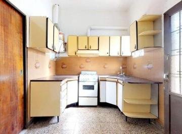Casa · 76m² · 4 Ambientes · Casa en Venta - 2 Dorm. 1 Baño - 86 m² - La Plata