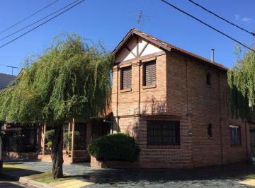 Casa de 5 ambientes, La Matanza · Casa Cinco Ambientes en Venta con Cochera