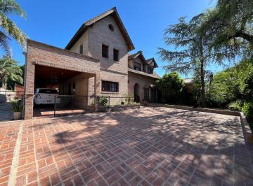 Casa · 340m² · 7 Dormitorios · 1 Cochera · Casa - Ricardo Rojas