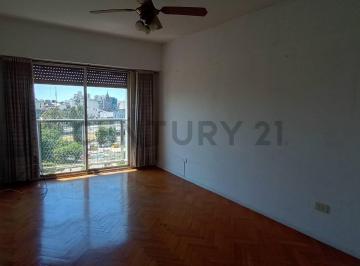 Departamento · 52m² · 3 Ambientes · Venta Departamento Tres Ambientes Plaza Constitucion