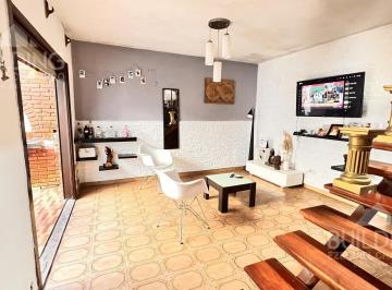 PH · 90m² · 3 Ambientes · PH de 90 m², Dos Dorm., a m de Calle 12, en Venta en La Plata