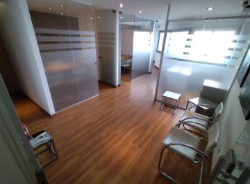 Oficina comercial de 3 ambientes, Córdoba · Oportunidad Oficina Amoblada - Tres Privados - Kitchenette - Dos Baños