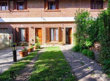 PH · 81m² · 3 Ambientes · 1 Cochera · PH 3 Ambientes con Quincho en Caisamar
